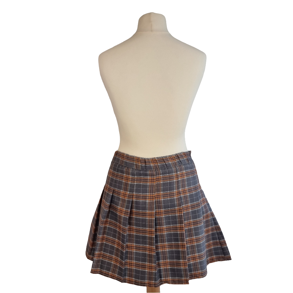 Vintage-Inspired Pleated Plaid Mini Skirt