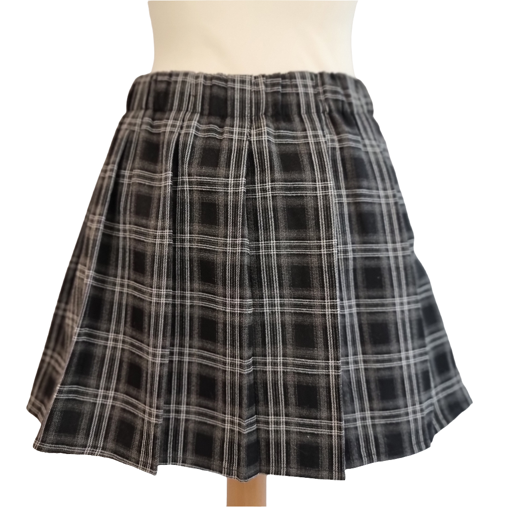 Black and Gray Plaid Pleated Mini Skirt with Belt