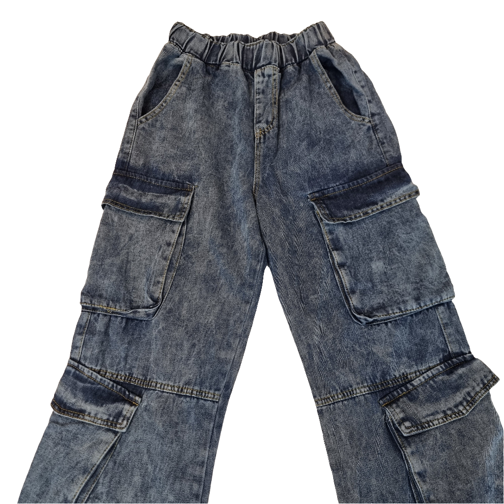 Urban Chic Multi-Pocket Cargo Jeans