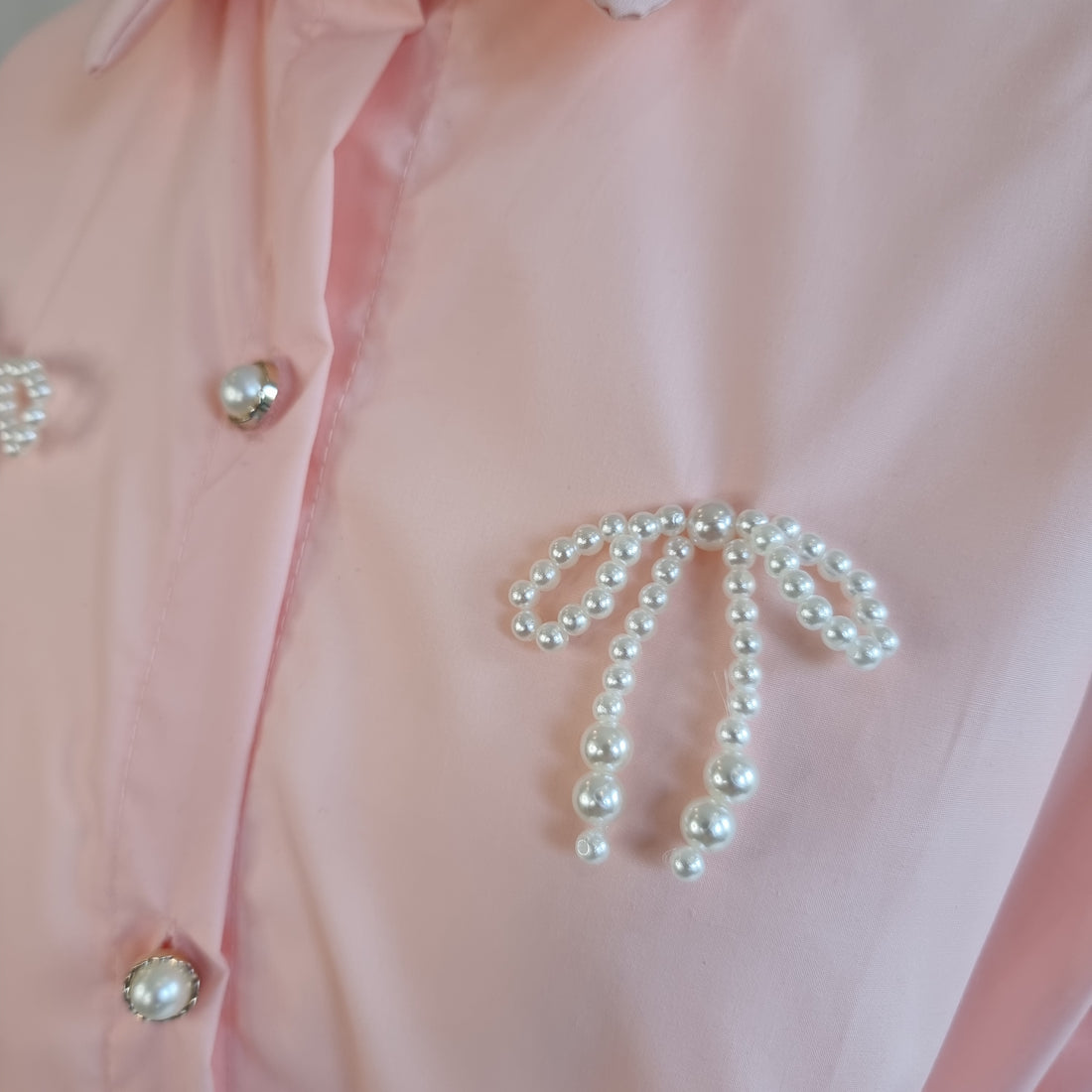 Pearl Bow Charm Blouse Pink